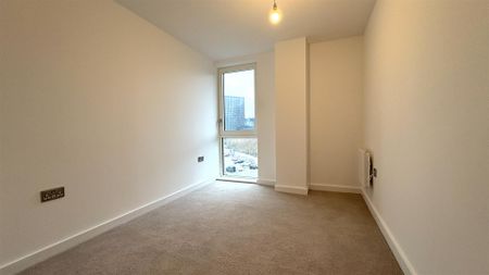 The Railings, Middlewood Locks - Photo 2