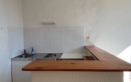 Appartement à louer 1 pièce • Romorantin-Lanthenay - Photo 2