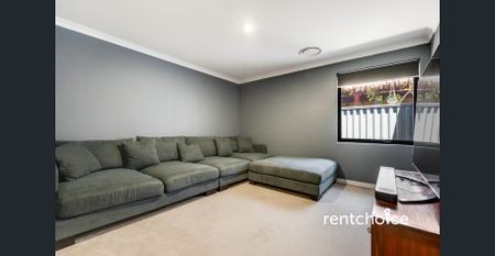 Spacious Home with Leafy Surrounds & Generous Outdoor Living - Photo 3