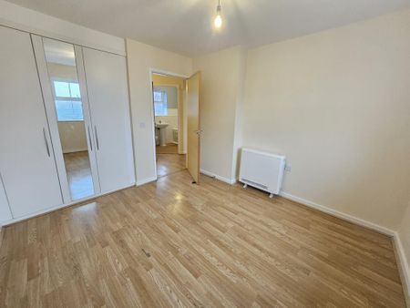 2 bedroom apartment to rent - Photo 3