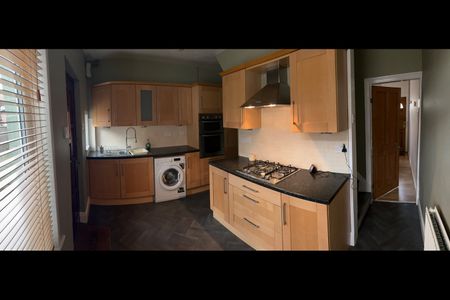 2 Bed Terraced House, Springfield Mount, LS18 - Photo 3