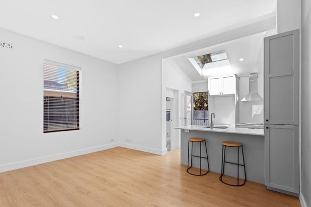 Renovated 3-Bedroom Home in Botany – Ideal for Families or Professionals - Photo 1