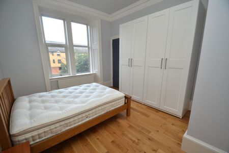 2 bed flat to rent in Waverley Gardens, Glasgow, G41 - Photo 2