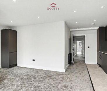 3 bedroom flat to rent - Photo 1