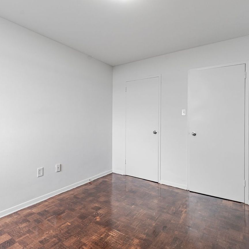 For Lease - 2255 Weston Road Unit# 906, Toronto, Ontario - Photo 1