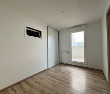 Location Appartement 3 pièces 75m² - Photo 3