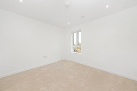 3 bedroom flat to rent - Photo 3