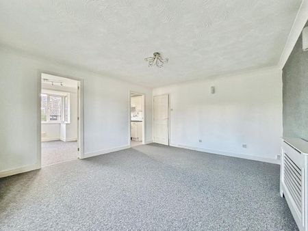 2 bedroom apartment to rent - Photo 2