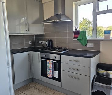 Room in a Shared Flat, Campbell Court, NW9 - Photo 6