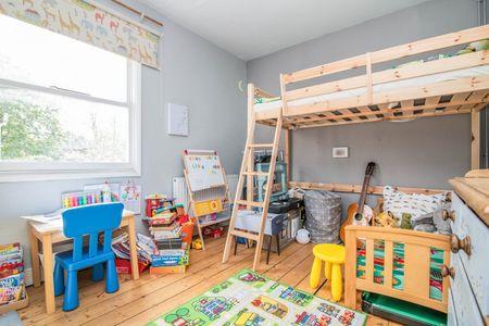 3 bedroom terraced house to rent - Photo 3