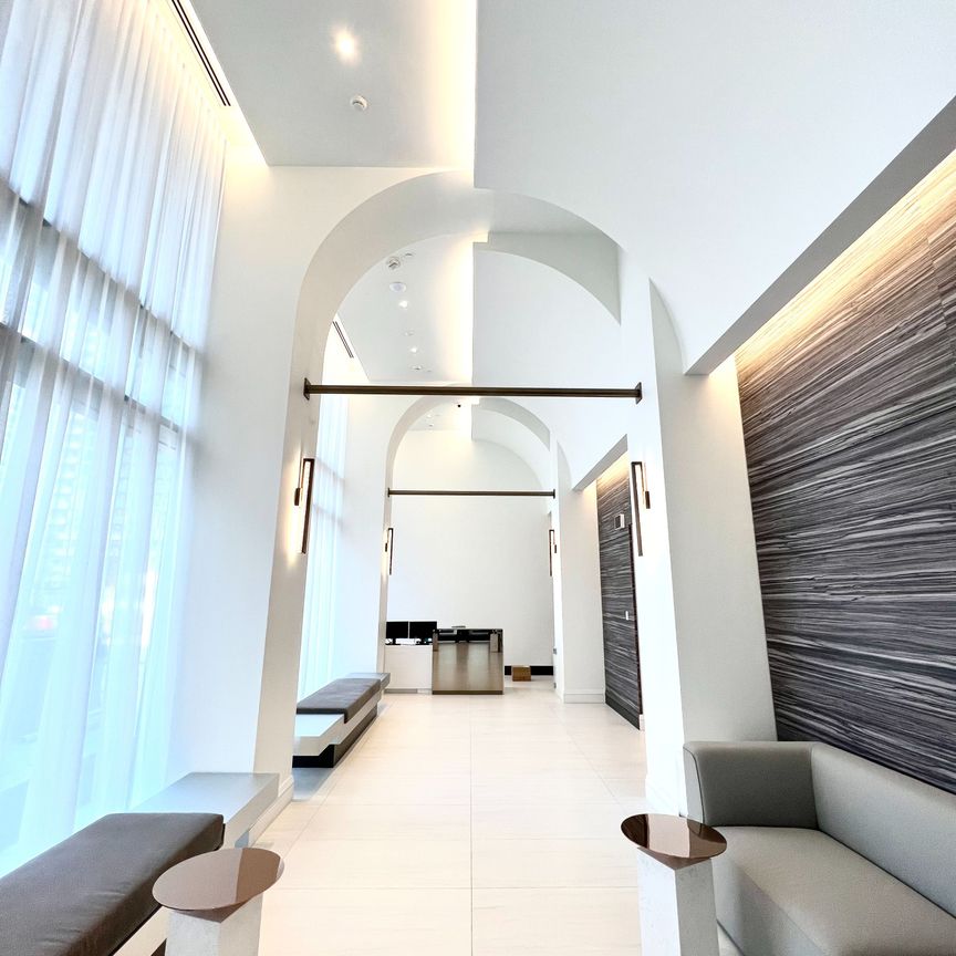 For Lease - 39 Roehampton Avenue Unit# 2001, Toronto, Ontario - Photo 1