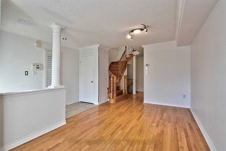 For Lease - 3496 Covent Crescent, Mississauga, Ontario - Photo 4