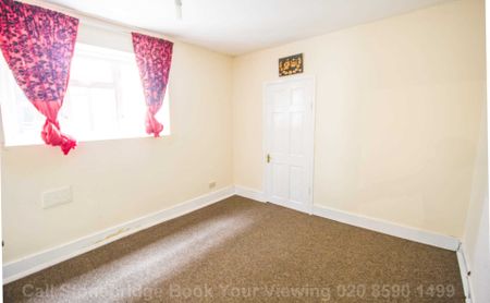 Price £1,500 pcm - Available Now - Part Furnished - Photo 5