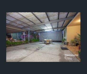 Spacious 5-Bedroom Home in Reservoir - Photo 5