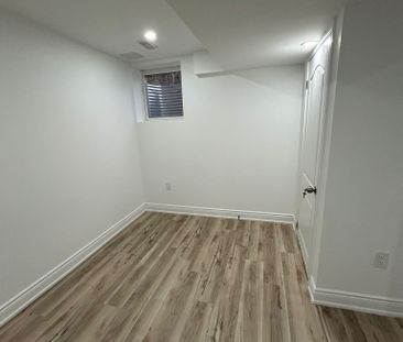 For Lease - 23 Bleasdale Avenue, Brampton, Ontario - Photo 4