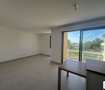 Location Appartement 1 pièce 30m² - Photo 4