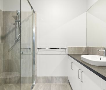 6 Turton Circuit, Highfields - Photo 5