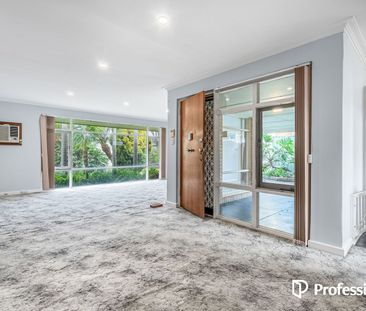 Spacious Family Home! - Photo 4