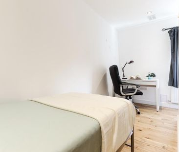 4 Bed Flat, Chalton Street, NW1 - Photo 6