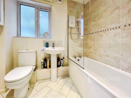 Studio to rent - Photo 3