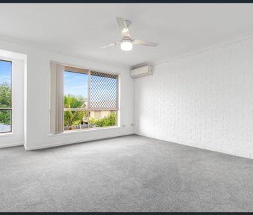 Cosy Place To Call Home, 2 Bed 1 Bath 1Car - Photo 4