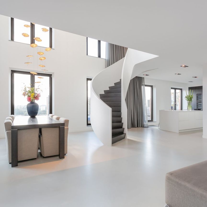 Appartement te huur: Gustav Mahlerplein 249 1082 MS Amsterdam - Photo 1