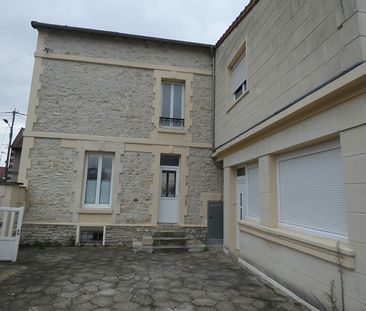 Appartement Crepy En Valois 1 pièce(s) 21.67 m2 - Photo 1