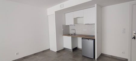 Location Appartement 2 pièces 45m² ST JORY 31790 - Photo 2