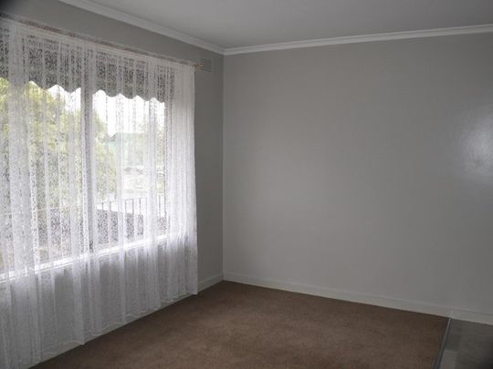 1-Bedroom Apartment in Prime Location - Photo 1