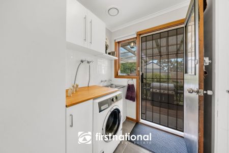 14 Daniher Close, Berwick - Photo 2