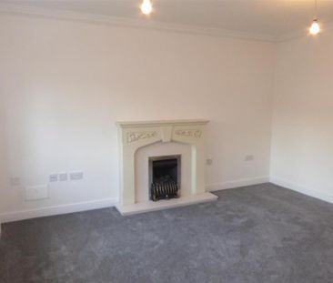 3 bedroom end of terrace house to rent - Photo 6