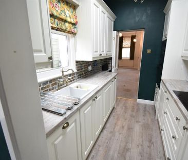 2 bedroom terraced house to rent - Photo 2