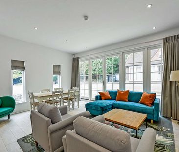 Exceptional country estate with fine equestrian facilities, outdoor... - Photo 2