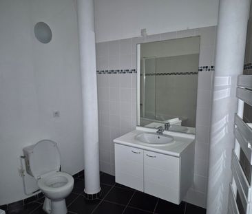 Location Appartement 2 pièces 53m² LILLE 59000 - Photo 6