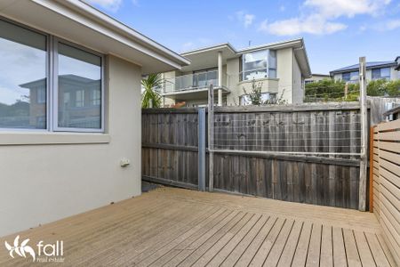 Immaculate Home, Views, Sunny Aspect - Photo 4