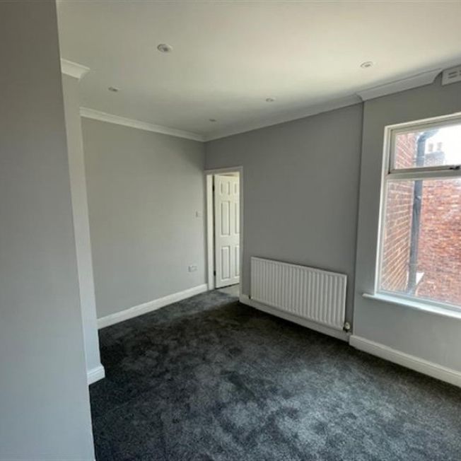 2 Bedroom Terraced To Let - Photo 1