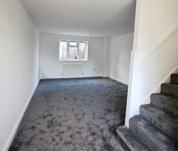 Kirkgate, Sherburn-in-Elmet - Photo 1