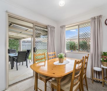 32 Manthey Cres, Bray Park QLD 4500 - House For Rent | Domain - Photo 3