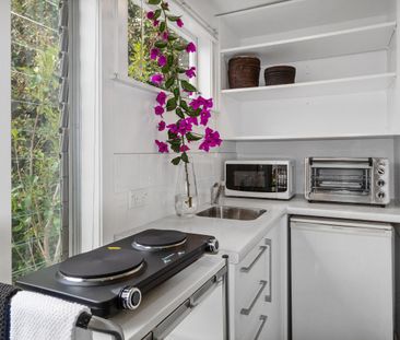 Clean, cozy, convenient! - Photo 6