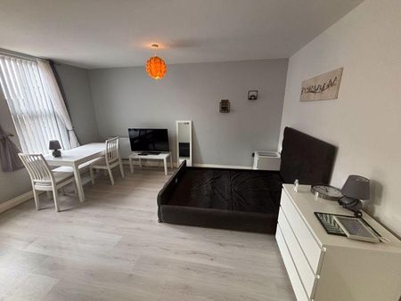 1 bedroom flat to rent - Photo 3