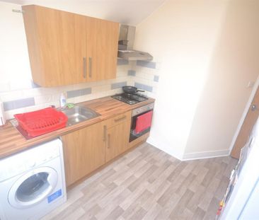 1 bedroom Flat To Let - Photo 6
