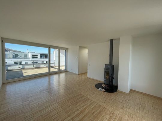 3 ½ Zimmer-Attikawohnung in Spreitenbach mieten - Photo 1