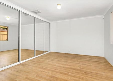 🏡 Stylish 3x2 Home for Rent – 48A Jupiter St, Carlisle WA 6101 🌟 - Photo 2