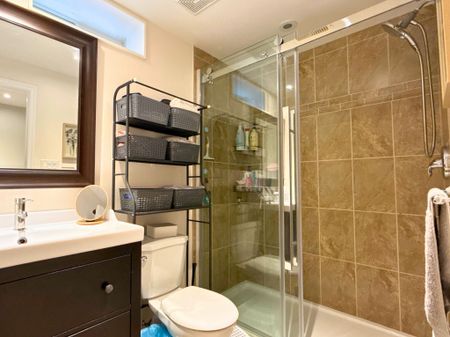 For Lease - 42 Booth Street, Bradford West Gwillimbury, Ontario - Photo 3