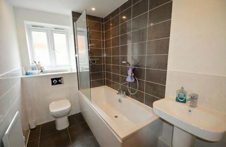 2 bedroom flat to rent - Photo 5