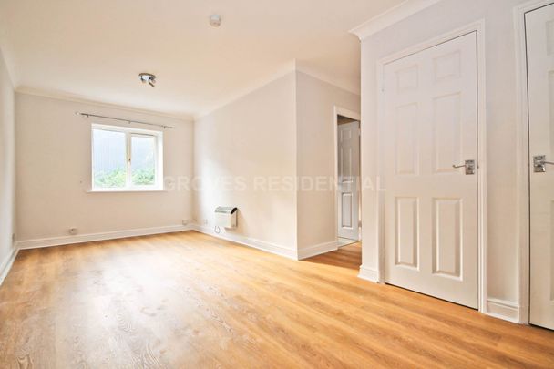 Price £1,395 pcm - Available Now - Unfurnished - Photo 1