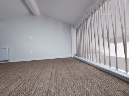 Location Appartement 1 pièce 39m² SETE 34200 - Photo 3