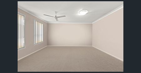 Beautiful Family Home In Highfields - Photo 2