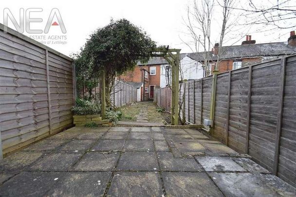 Gosbrook Road, Caversham, Reading, RG4 - Photo 1