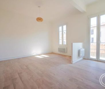Location Appartement 2 pièces 43m² NICE 06300 - Photo 2